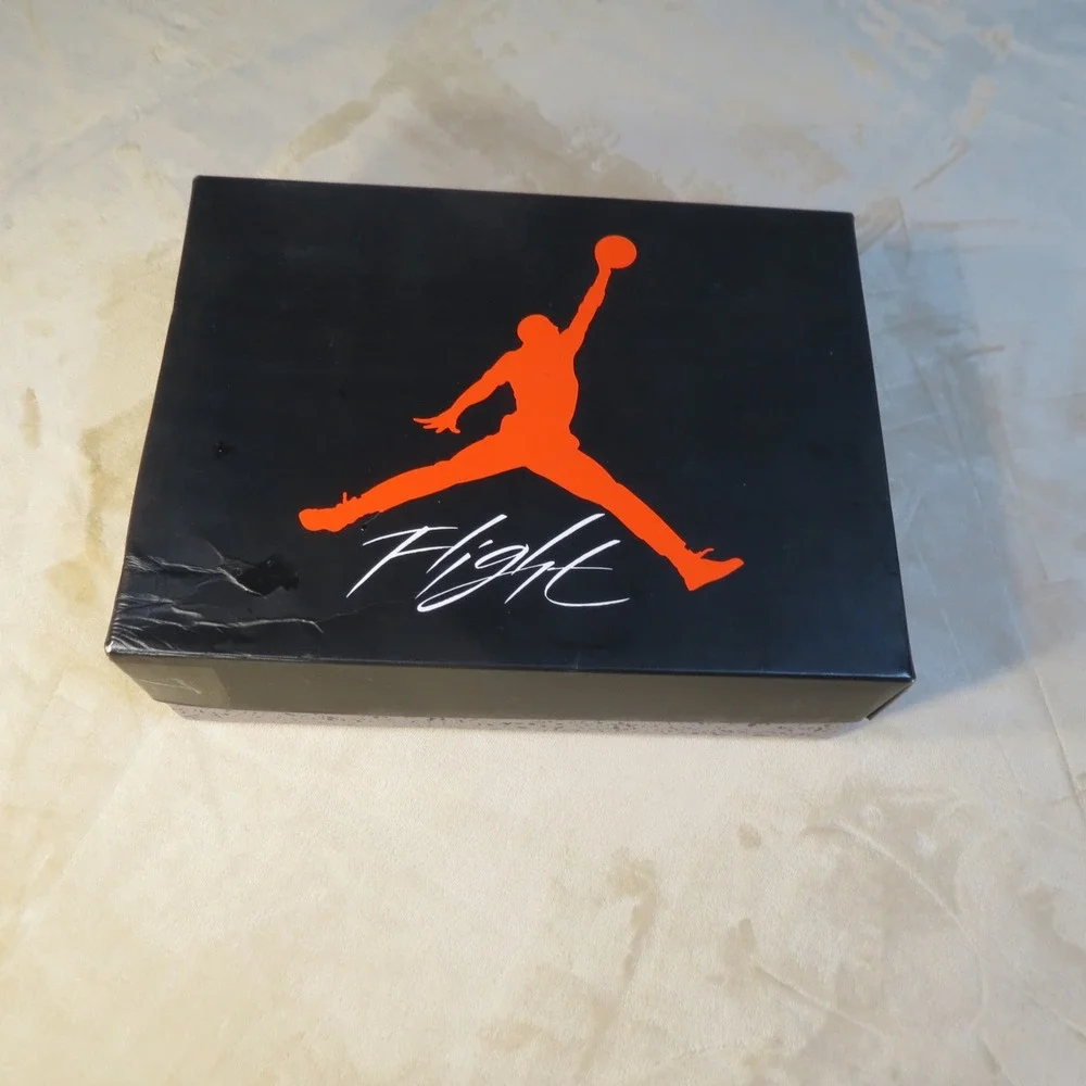Air Jordan 4 Retro Bred 2019 Black Fire Red Cement Grey 308497-060 Mens 8.5